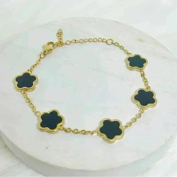 Camille Flower Bracelet in Black - Picture 3 of 3